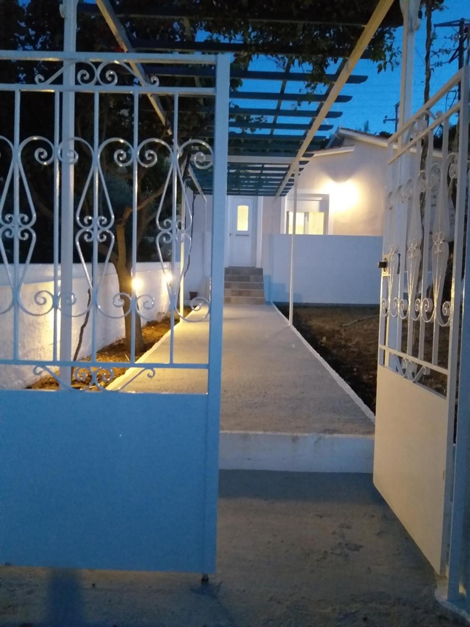 Skala Central House ภายนอก รูปภาพ